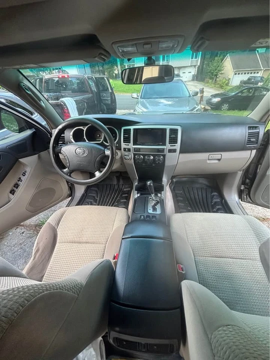 2004 Toyota 4Runner 4th Gen - Image 9 of 11