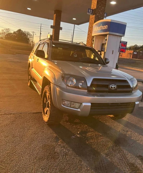 2004 Toyota 4Runner 4th Gen - Image 2 of 5