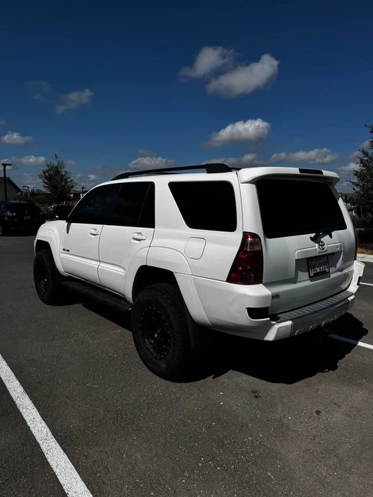 2004 Toyota 4Runner 4th Gen - Image 3 of 10