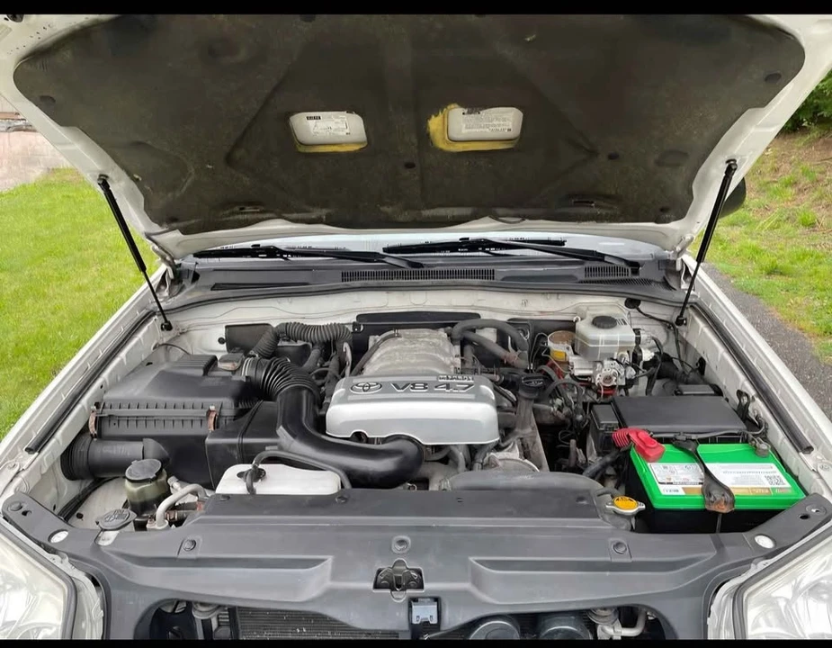 2004 Toyota 4Runner 4th Gen - Image 5 of 13