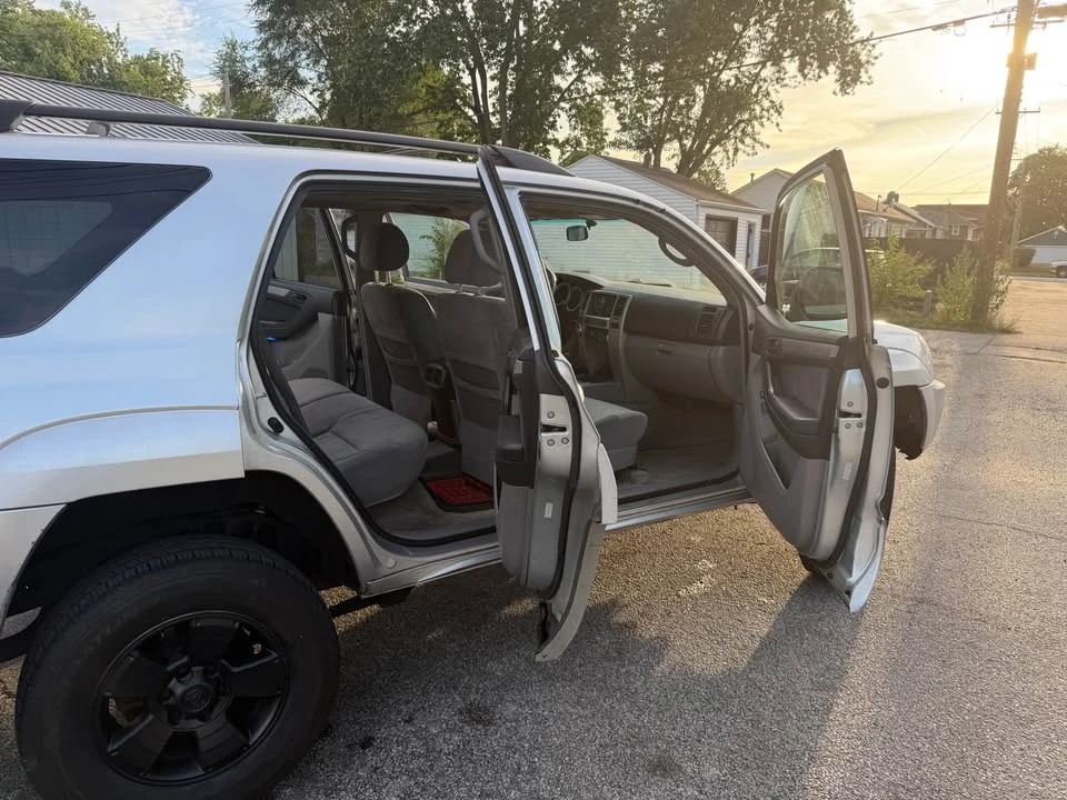 2004 Toyota 4Runner 4th Gen - Image 10 of 19