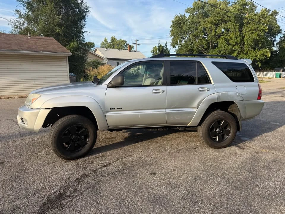 2004 Toyota 4Runner 4th Gen - Image 3 of 19