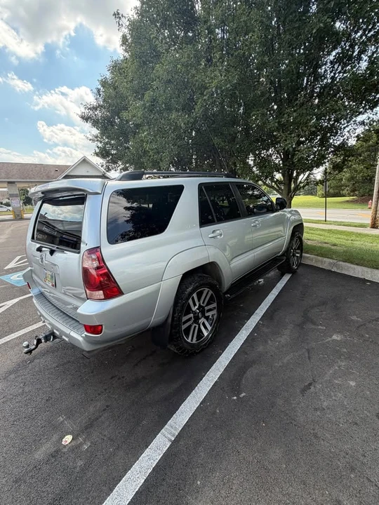 2004 Toyota 4Runner 4th Gen - Image 2 of 5