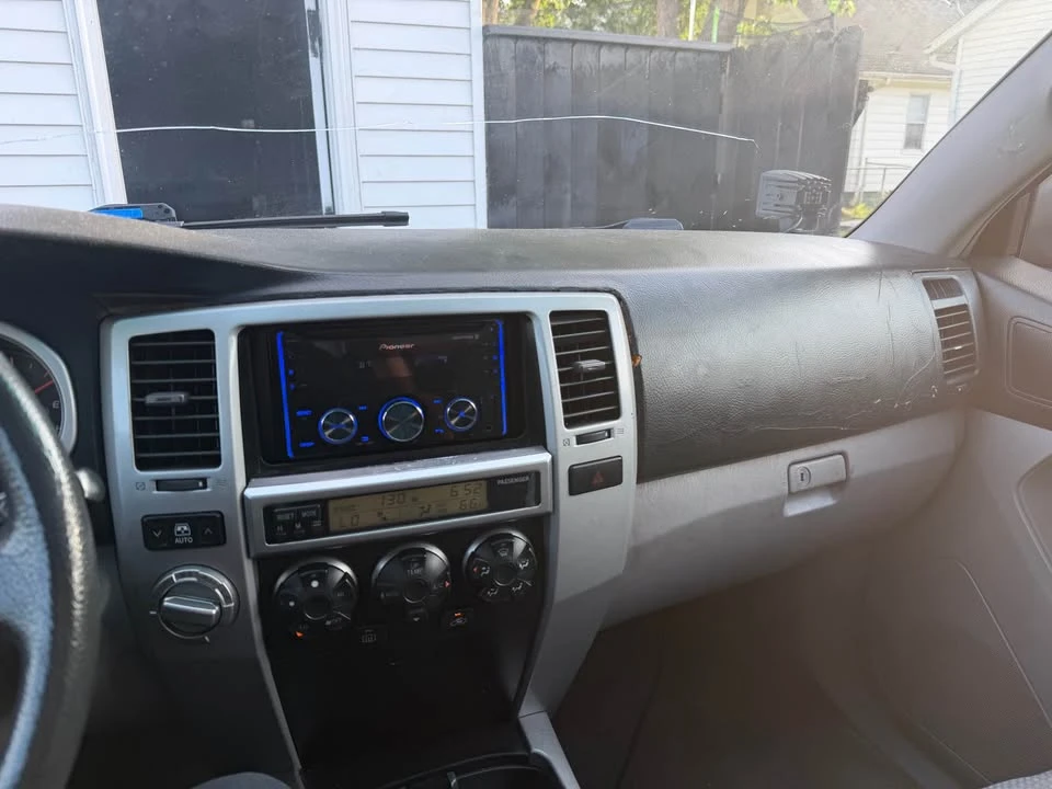 2004 Toyota 4Runner 4th Gen - Image 18 of 19