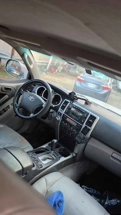 2004 Toyota 4Runner 4th Gen - Image 3 of 12