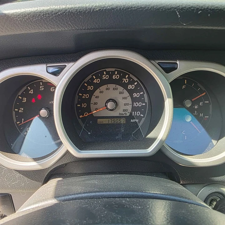 2004 Toyota 4Runner 4th Gen - Image 5 of 13