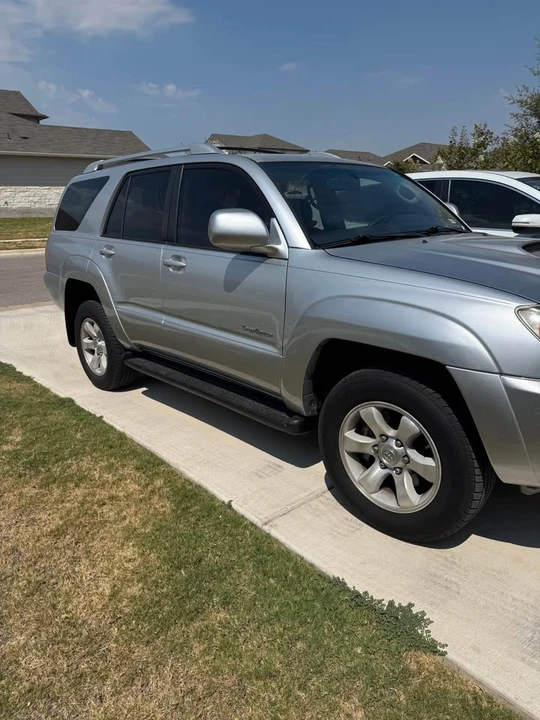 2004 Toyota 4Runner 4th Gen - Image 2 of 5