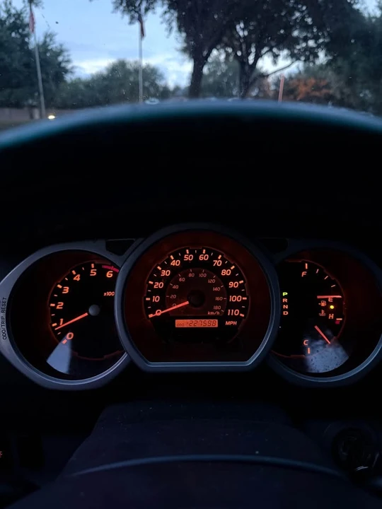 2004 Toyota 4Runner 4th Gen - Image 9 of 10