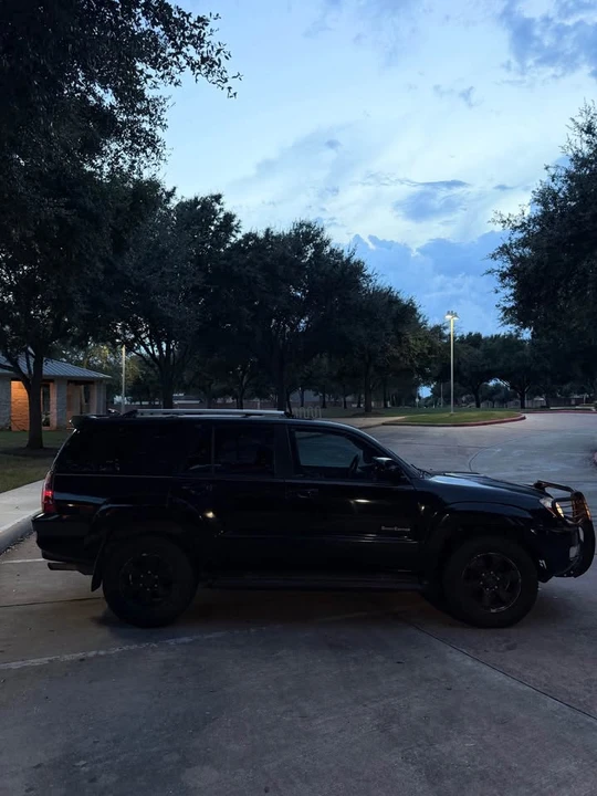 2004 Toyota 4Runner 4th Gen - Image 4 of 10