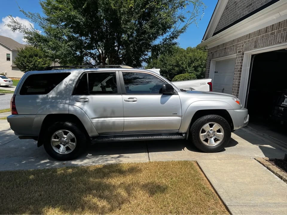 2004 Toyota 4Runner 4th Gen - Image 2 of 18