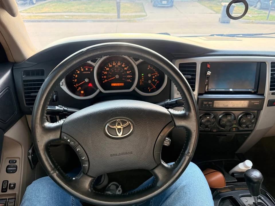 2004 Toyota 4Runner 4th Gen - Image 2 of 10