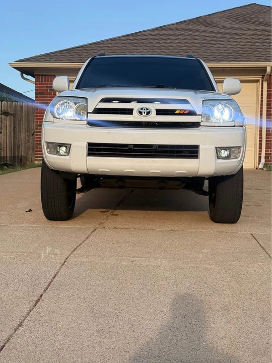 2004 Toyota 4Runner 4th Gen - Image 3 of 10