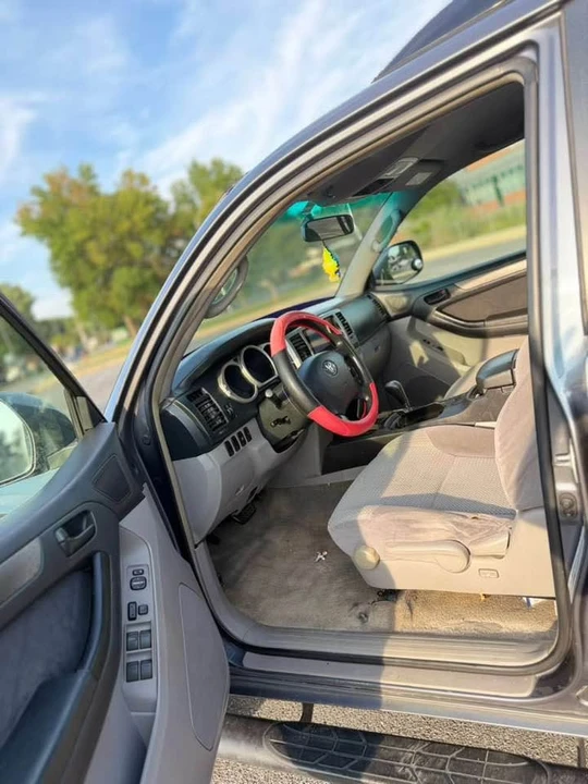 2004 Toyota 4Runner 4th Gen - Image 4 of 6