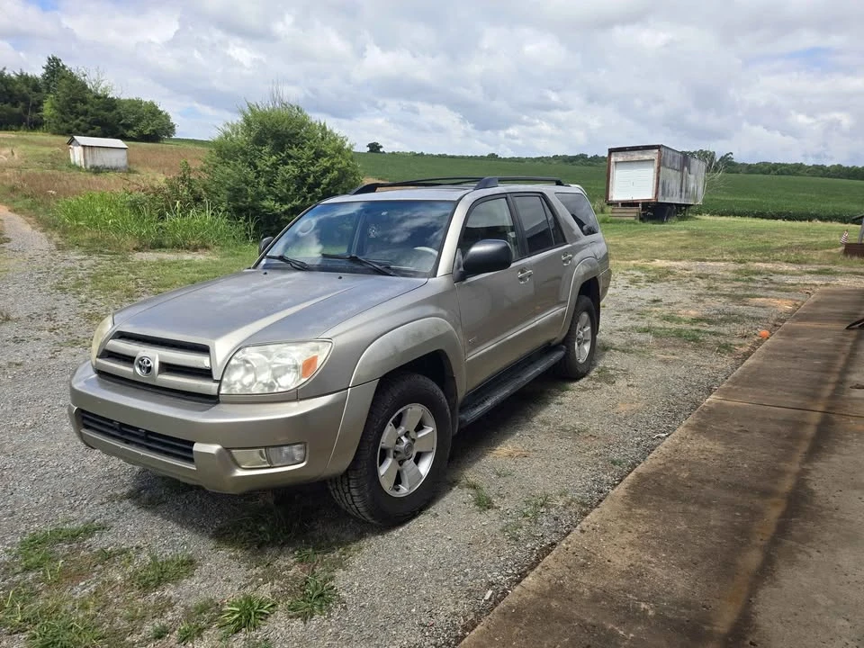 2004 Toyota 4Runner 4th Gen - Image 2 of 13