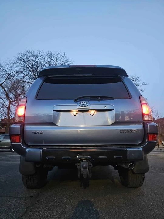 2004 Toyota 4Runner 4th Gen - Image 10 of 21