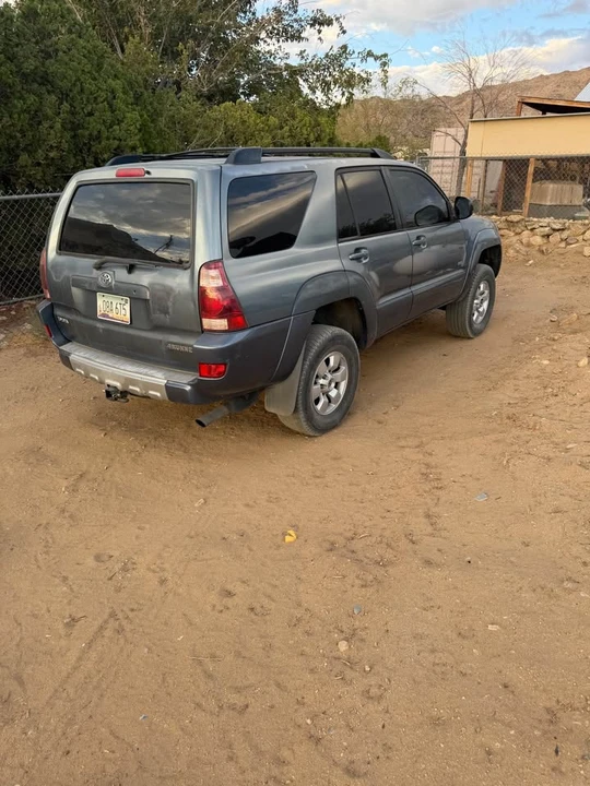 2004 Toyota 4Runner 4th Gen - Image 2 of 10