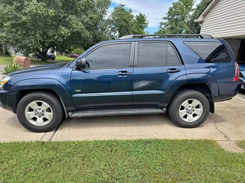 2004 Toyota 4Runner SR5 Sport Utility 4D