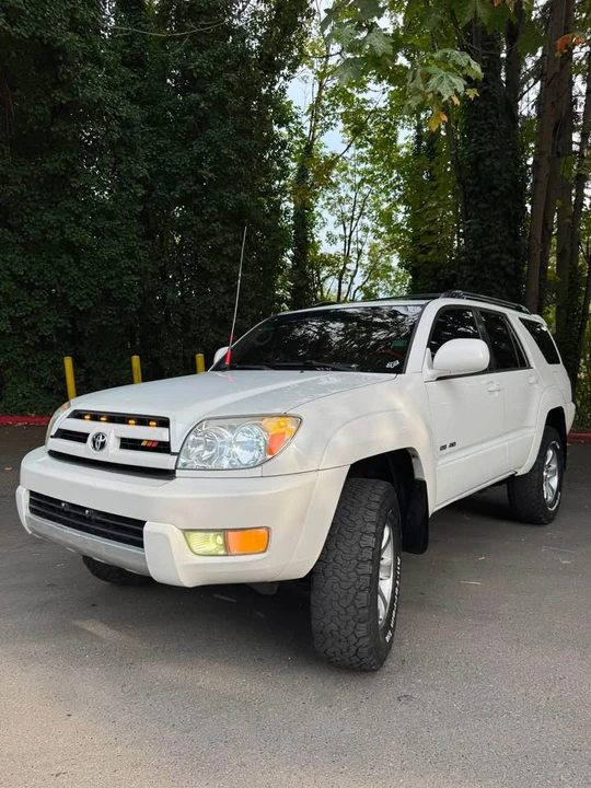 2004 Toyota 4Runner 4th Gen - Image 2 of 11