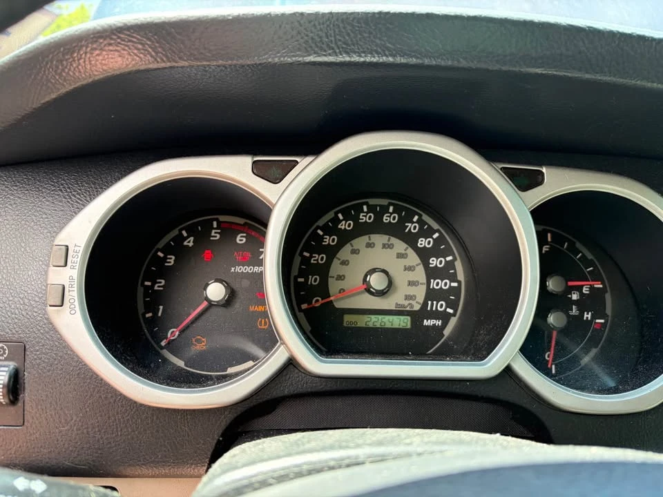 2004 Toyota 4Runner 4th Gen - Image 5 of 14