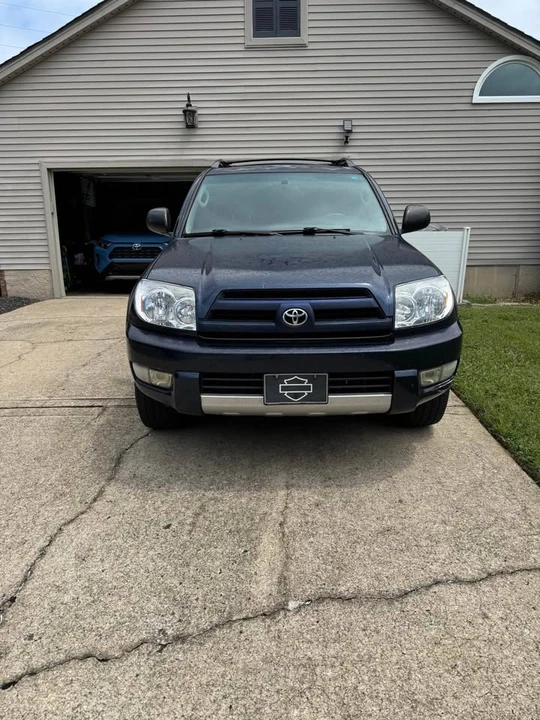 2004 Toyota 4Runner 4th Gen - Image 3 of 12