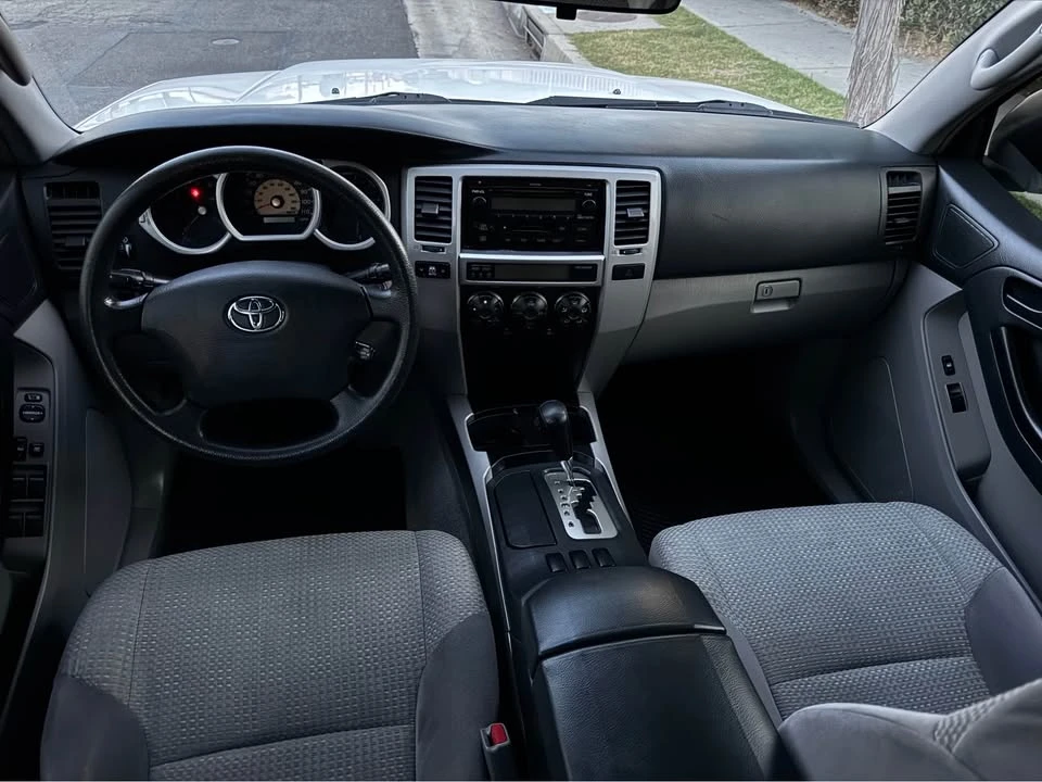 2004 Toyota 4Runner 4th Gen - Image 10 of 17