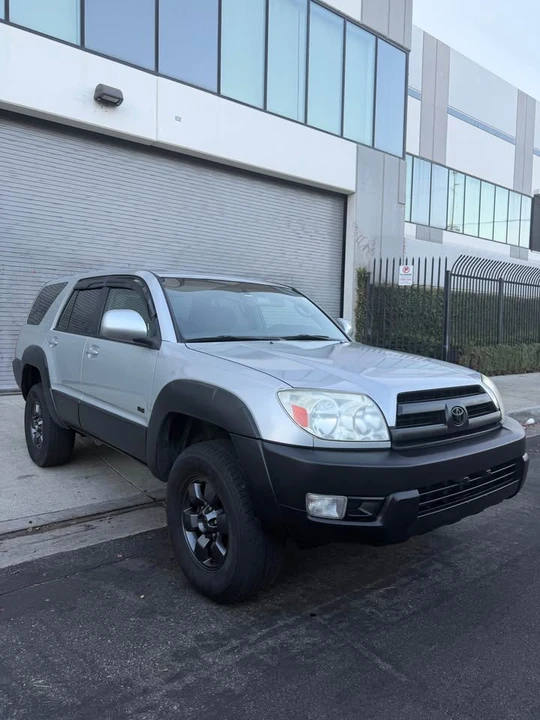 2004 Toyota 4Runner 4th Gen - Image 2 of 10