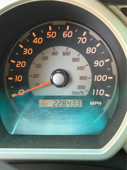 2004 Toyota 4Runner 4th Gen - Image 5 of 16
