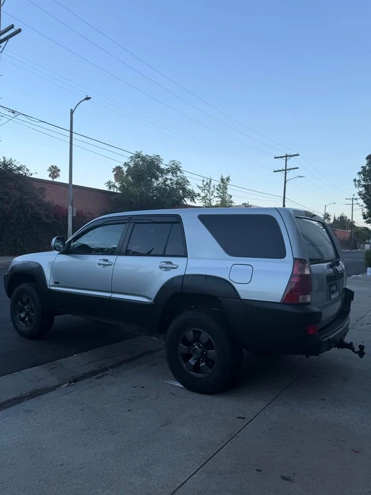 2004 Toyota 4Runner 4th Gen - Image 5 of 10