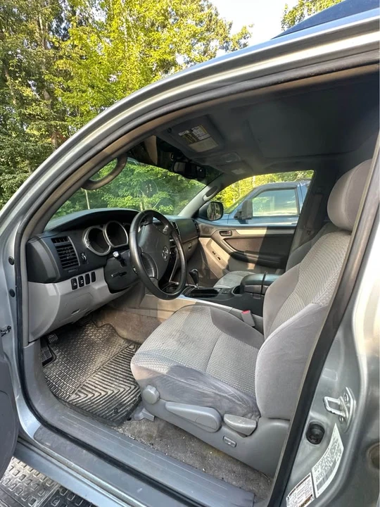 2004 Toyota 4Runner 4th Gen - Image 8 of 10