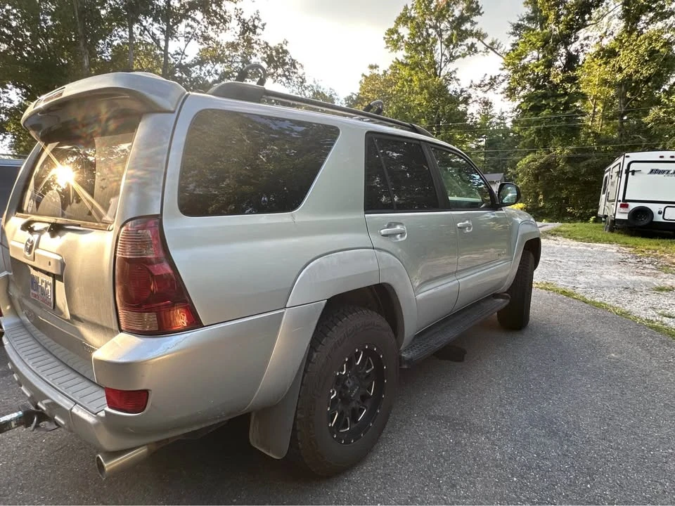 2004 Toyota 4Runner 4th Gen - Image 3 of 10