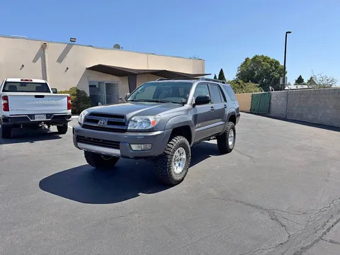 2004 Toyota 4Runner SR5 Sport Utility 4D