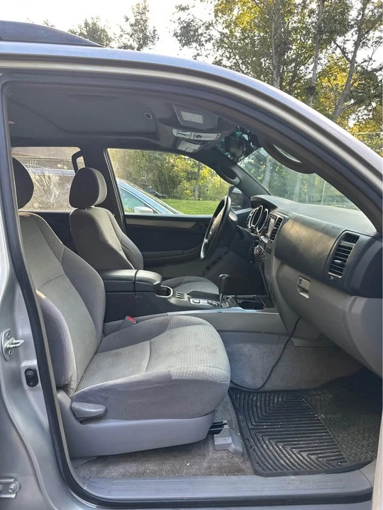 2004 Toyota 4Runner 4th Gen - Image 4 of 10