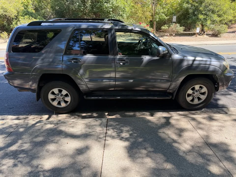 2004 Toyota 4Runner 4th Gen - Image 2 of 6