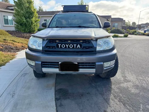 2004 Toyota 4Runner SR5 Sport Utility 4D