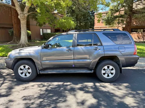 2004 Toyota 4Runner SR5 Sport Utility 4D
