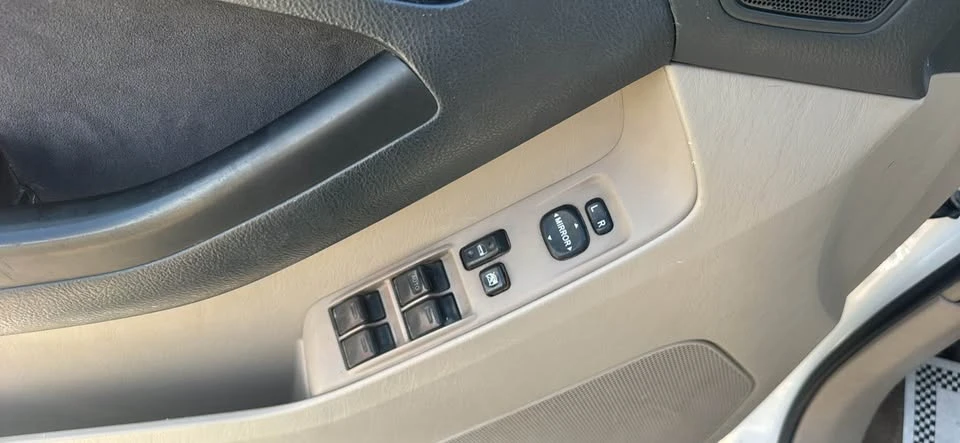 2004 Toyota 4Runner 4th Gen - Image 7 of 9