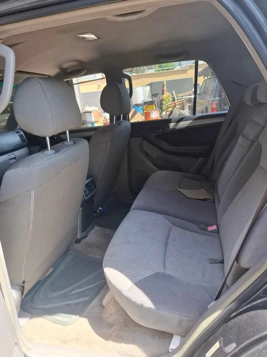 2004 Toyota 4Runner 4th Gen - Image 5 of 8