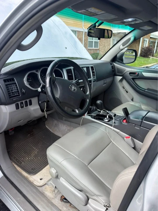 2004 Toyota 4Runner 4th Gen - Image 5 of 8