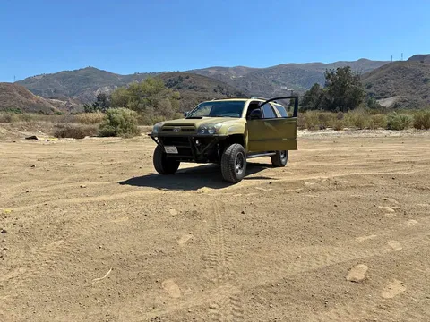 2004 Toyota 4Runner SR5 Sport Utility 4D