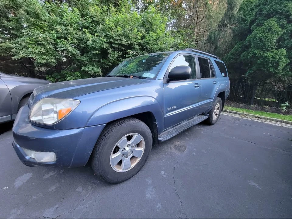 2004 Toyota 4Runner 4th Gen - Image 2 of 10