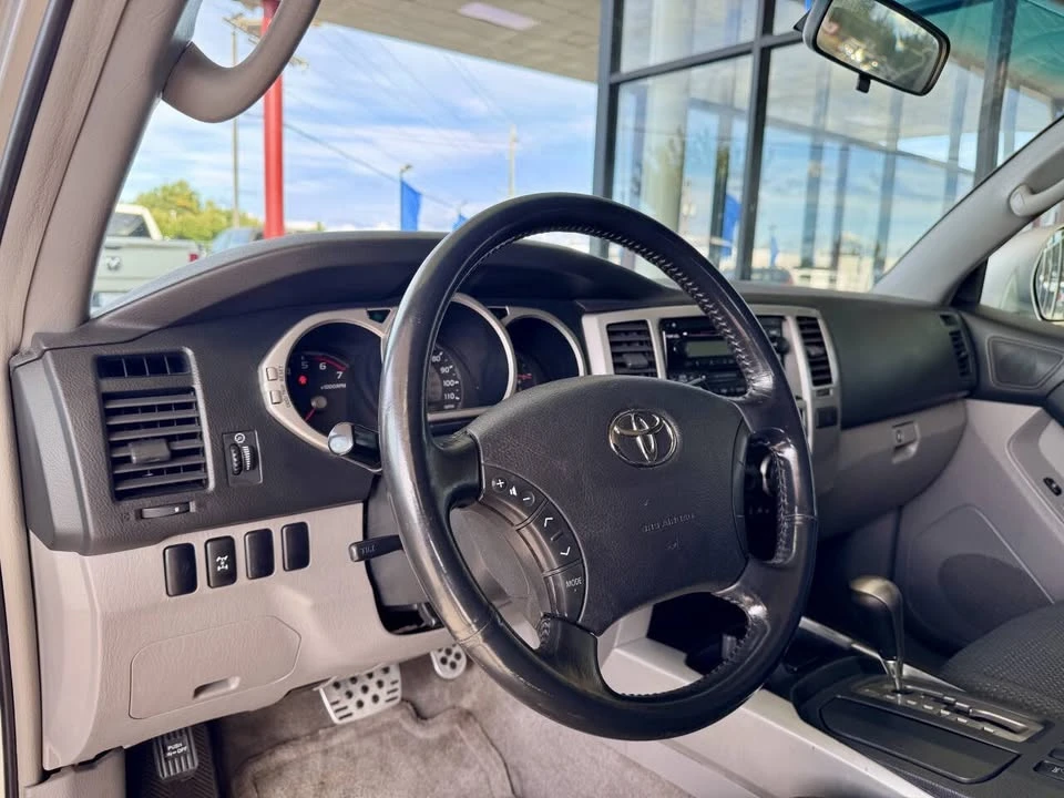 2004 Toyota 4Runner 4th Gen - Image 9 of 14