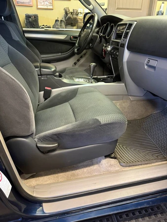 2005 Toyota 4Runner 4th Gen - Image 18 of 24
