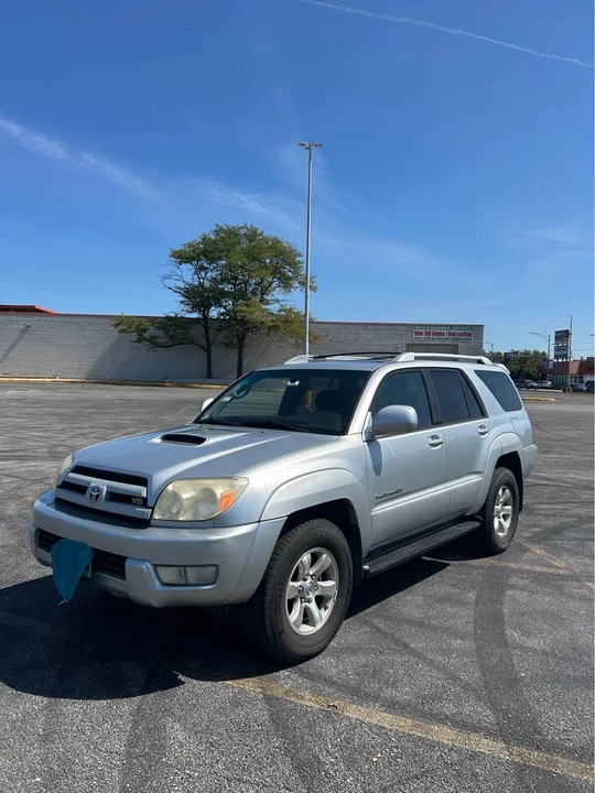 2004 Toyota 4Runner 4th Gen - Image 2 of 11