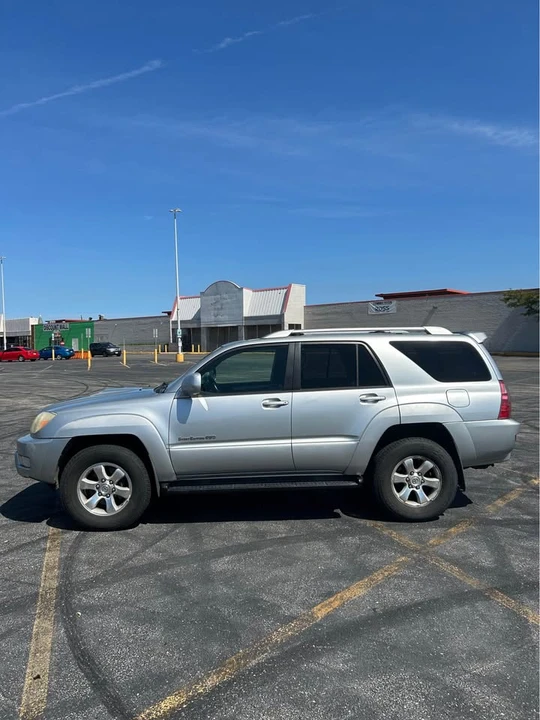 2004 Toyota 4Runner 4th Gen - Image 4 of 11