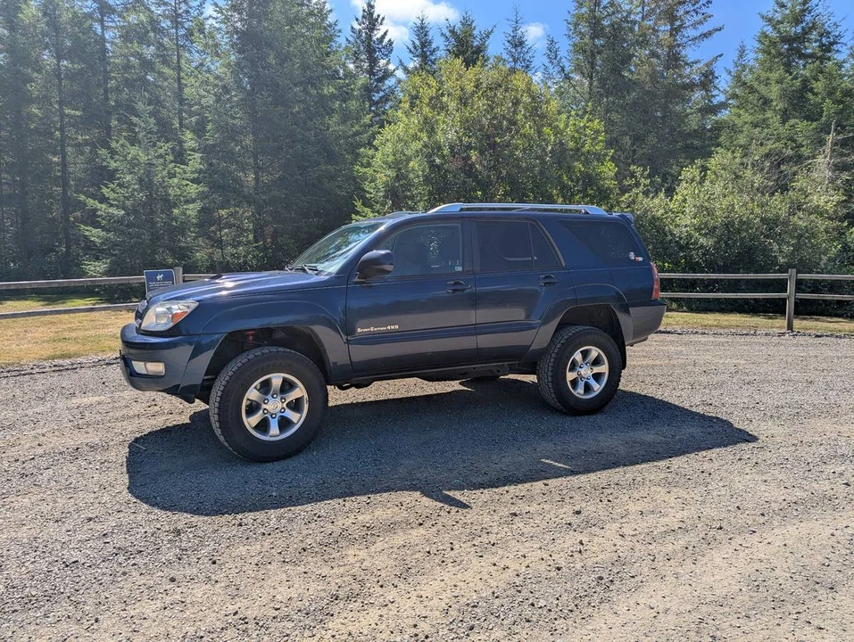 2004 Toyota 4Runner 4th Gen - Image 2 of 7