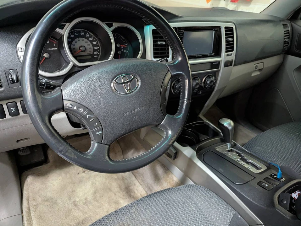 2004 Toyota 4Runner 4th Gen - Image 5 of 7