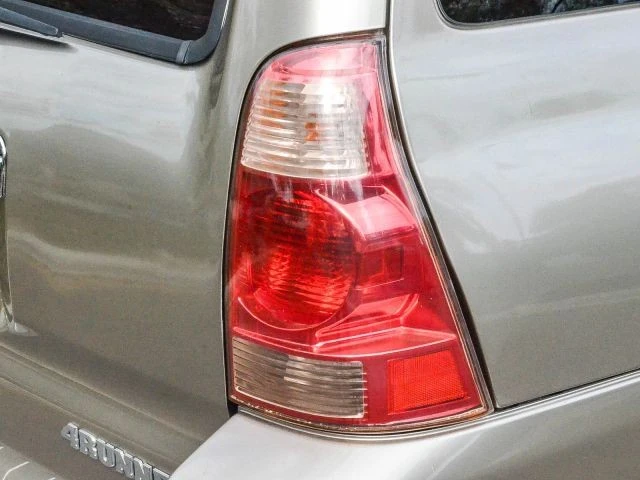2004 Toyota 4Runner 4th Gen - Image 13 of 21