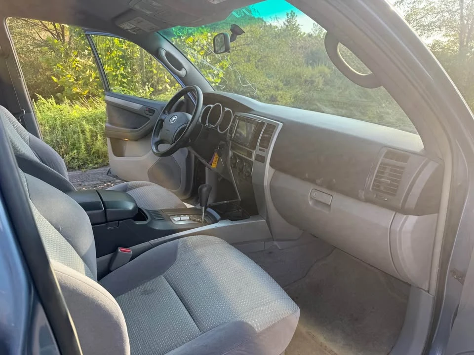 2004 Toyota 4Runner 4th Gen - Image 5 of 9