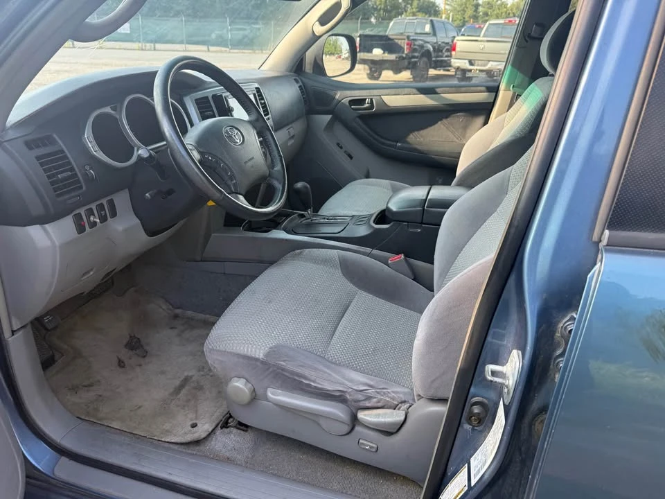 2004 Toyota 4Runner 4th Gen - Image 7 of 9