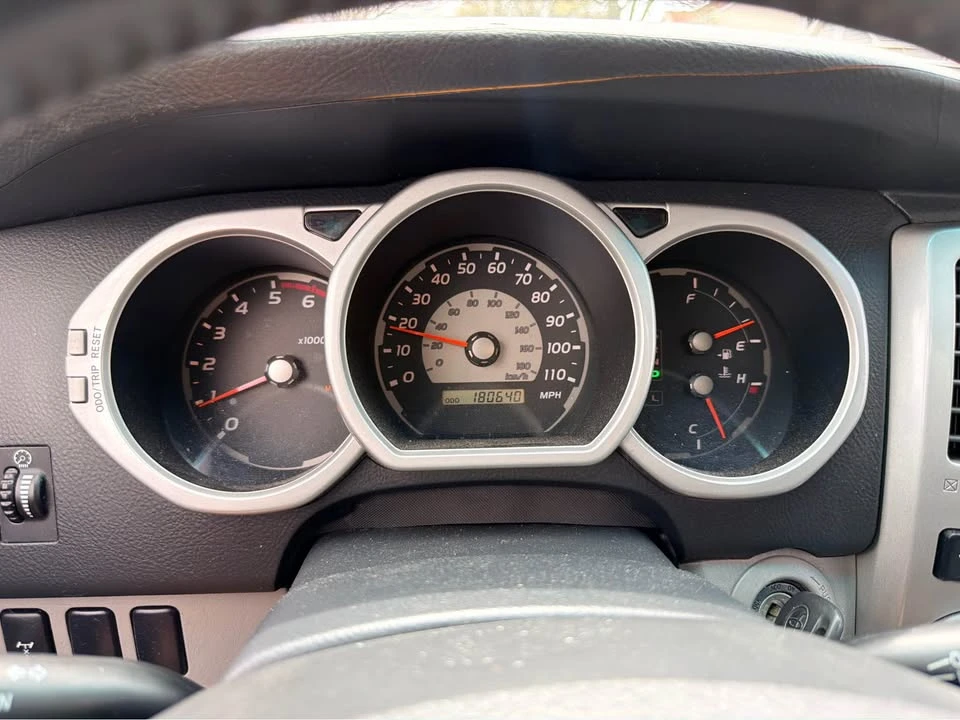 2004 Toyota 4Runner 4th Gen - Image 18 of 19